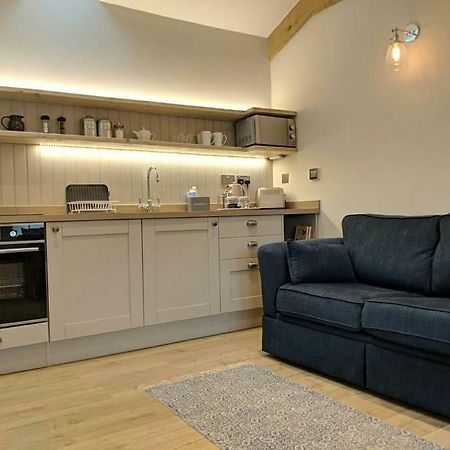 Skittles - Charming One Bedroom Apartment - Parking - Easy Access To Bath Box  Zewnętrze zdjęcie